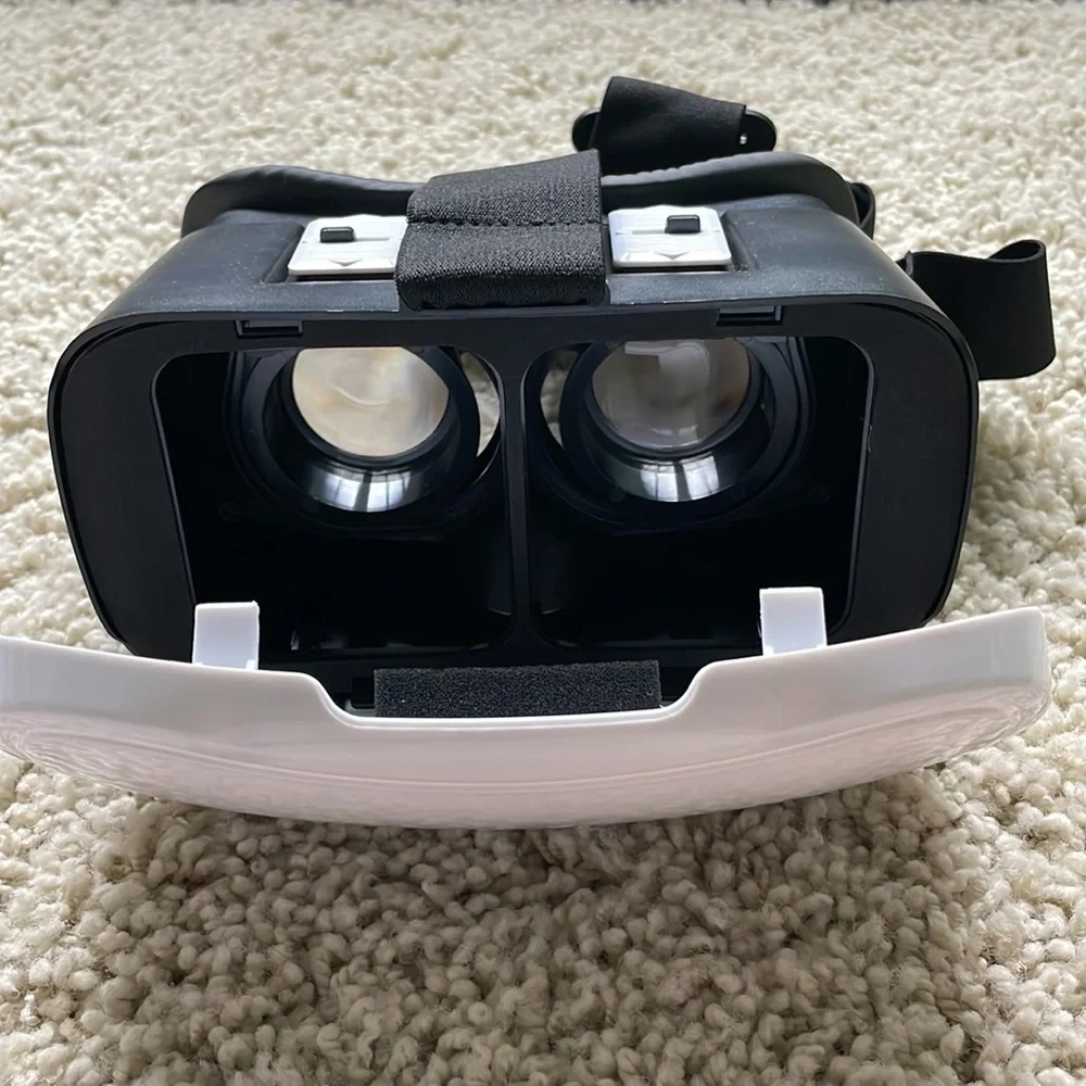 Onn VR headset